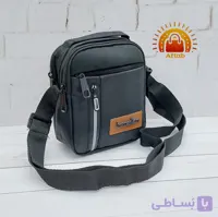 کیف دوشی برزنتی مردانه اسپورت تیکه چرم Benelton سایز کوچک