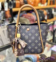 کیف دستی/ دوشی جنس چرم صنعتی وارداتی