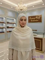 شال حریر مجلسی زنانه کرم نگین دار وارداتی