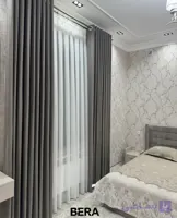 پرده پذیرایی مخمل کالیفرنیا مدل پانچ و ترکیب حریر ساده مدل دوخت پلیسه برای پنجره 5متری