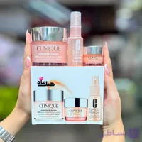 پکیج آبرسان سه تیکه dewy glow اورجینال شامل کرم آبرسان ، اسپری آب و کرم دور چشم با جعبه کادویی مناسب هدیه