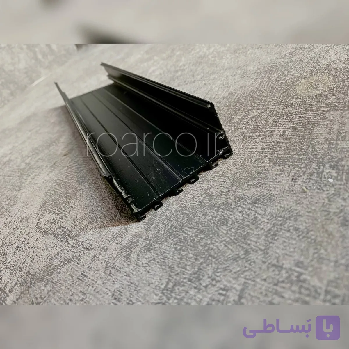 پروفیل روکار عرض 5.9سانتی متر کدRoar2401
