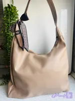 کیف بزرگ اسکارف دار