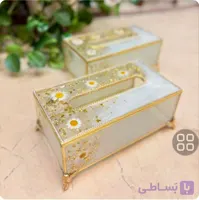 جا دستمال کاغذی رزینی با گل بابونه و ورق طلا لوکس مناسب دکوراسیون میز پذیرایی