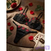 ست لباس زیر زنانه دانتل مشکی با گل رز قرمز، کاپ B، سایز 75 تا 90