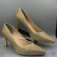 پاشنه دار نگینی
