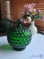 «شکلات خوری شیشه‌ای سبز درب دار»