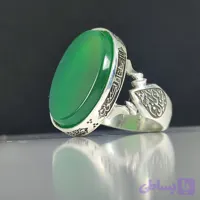 انگشتر نقره باسنگ عقیق سبز ذکر رکاب سوره کوثر بغل رکاب نعم المولی و نعم النصیر حسبنا الله و نعم الوکیل کد 2316