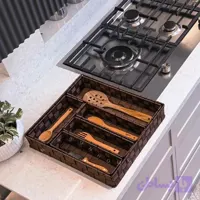 نظم دهنده شش خانه متحرک رویال