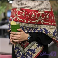 روسری مجلسی ابریشمی زنانه طرح پری‌ چشم قرمز