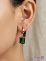 گوشواره آویز نگین طرح جواهری رنگ سبز زمردی با قفل استیل طلایی با کیفیت از برند سیکس وارداتی