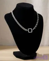 گردنبند چوکر زنجیری نگین دار