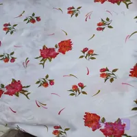 پارچه ملحفه ی صنایع نساجی گل آرا گل دار مدل پر ناز