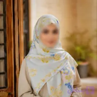 روسری ابریشم ژاکارد طرح دیور سفید-خاکستری