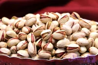 پسته احمدآقایی دستچین