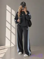 ست زنانه اسپورت