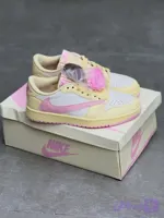 نایک جردن ۱ لو تراویس اسکات \ Nike Air Jordan 1 Low Travis Scott x کد ۱۳۰ (کد PF5ZM)