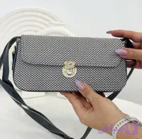 کیف زنانه مدل الهام مناسب استفاده روزانه و مهمانی