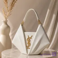 کیف سفید زنانه