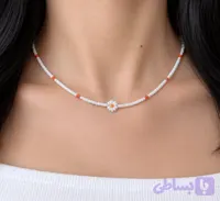 گردنبند مهره‌ای طرح بابونه سفید نارنجی