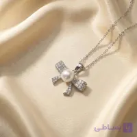 گردنبند طرح پاپیون نقره‌ای با مروارید و نگین
