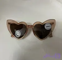 عینک آفتابی زنانه uv400 طرح قلب کد 412