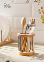جاقاشقی ایستاده رابروود