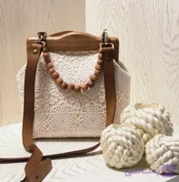 کیف مشکی طرح چوب کلاسیک