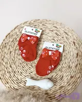 جوراب قرمز دونه برف