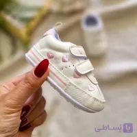 پاپوش نوزادی اسپرت چسبی طرح قلبی وارداتی سفید