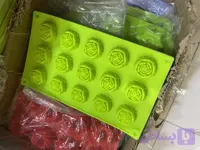 قالب کیک و ژله سیلیکونی ۱۵ خانه و ۶ خانه طرح گل رز و پیچ و ستاره
