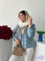 بامبر جکت اسپرت زنانه لینن خامه دوزی گلدار آبی جلو دکمه خور