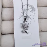گردنبند گل سفید نگین باگت جواهری استیل رنگ ثابت ضدحساسیت