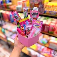 باکس هدیه خوراکی دخترانه قلب صورتی دارای شکلات و سس ترش جذاب کد C216
