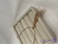 گردنبند زنانه طرح طلا مدل اویز رشته ای رو لباسی طلایی