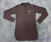 مانتو نیم زیپ زنانه  جنس پارچه: ریون B  4 رنگ ، 4 سایز جین 16 عددی L,XL,XXL,XXXL