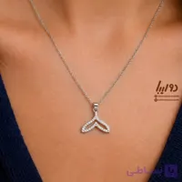 گردنبند زنانه طرح دم وال نقره‌ای | ظریف و مینیمال