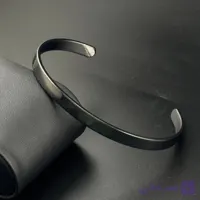 دستبند مردانه مشکی مینیمال