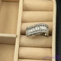 انگشتر جواهری طرح موج نقره‌ای