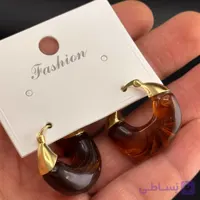 گوشواره حلقه‌ای رزین شفاف قهوه‌ای