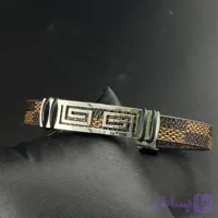 دستبند مردانه چرم قهوه ای طرح ورساچ