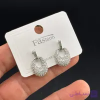 گوشواره جواهری آویز طرح بیضی نگین‌دار