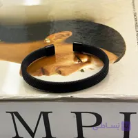 دستبند مردانه مشکی خاص