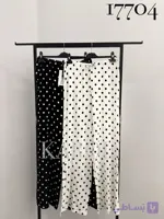 شلوار پارچه ای توپ توپی