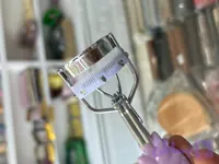 فرمژه شونه دار