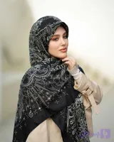 روسری نخی قواره بزرگ سیا اسکارف طرح‌ دار- ایستایی عالی، نرم و سبک - گیلا گالری