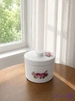 شکلات خوری گل سرخی