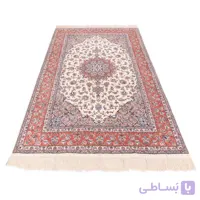 فرش دستباف یزد نقشه درباری زمینه کرم – نصیریانی