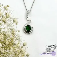 گردنبند طرح منحنی با سنگ طرح زمرد نقره 925 کد 21632