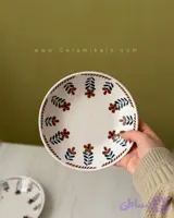 بشقاب گل قهوه ای